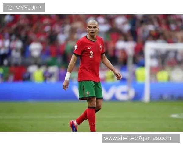 世界足球传奇巨星退役时刻大盘点见证辉煌谢幕瞬间