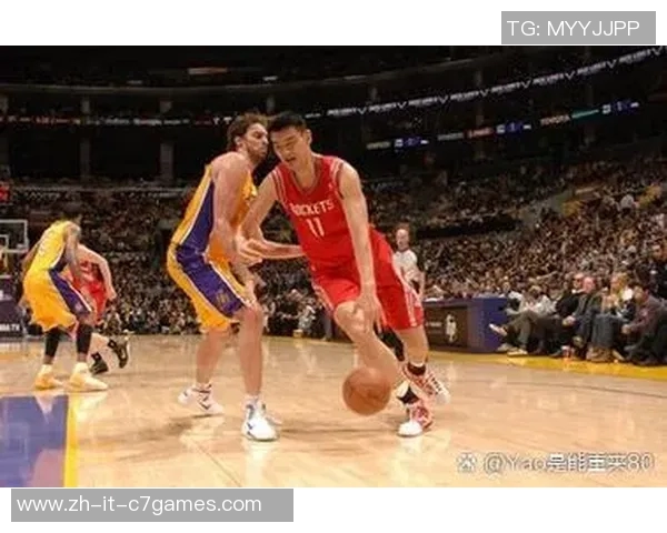 《当篮球巨星与足球传奇相遇共同谱写运动梦想的奇幻之旅》